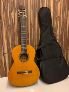 مشخصات گیتار یاماها CS40